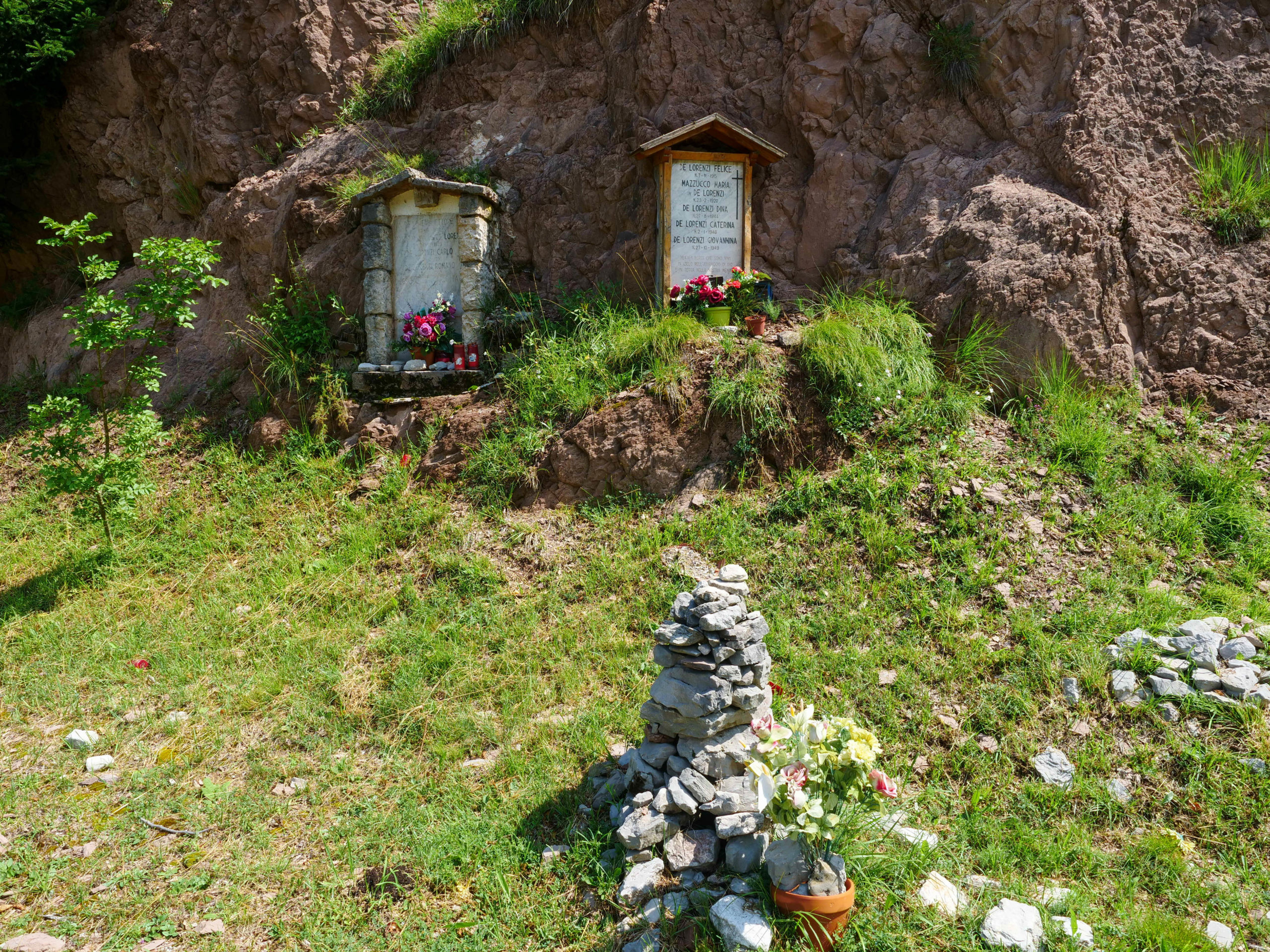 Capitelli commemorativi a Frasein