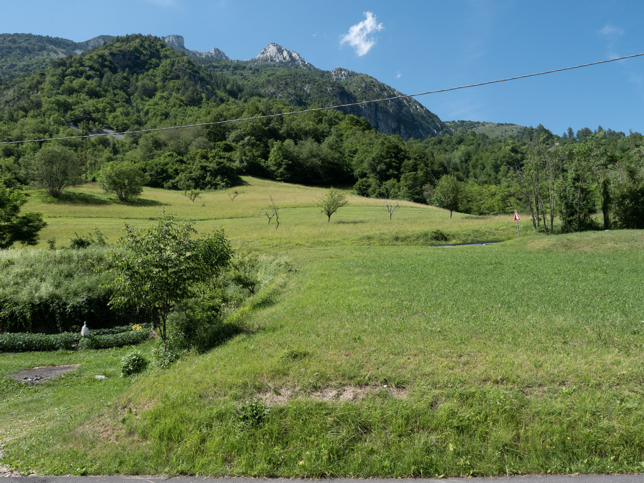 Prato dove si svolge la rappresentazione dei Cagnudei